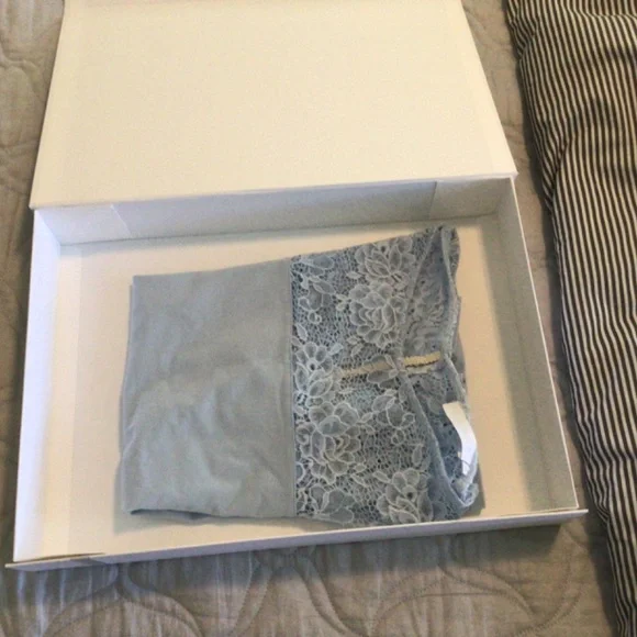 Anne Fontaine Light Blue Lace Short Sleeve Top - Picture 10 of 12